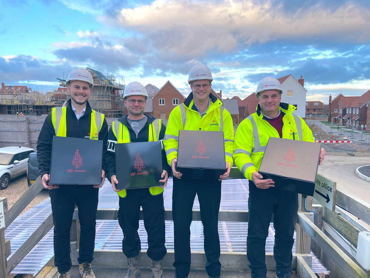 jennergroup's tweet photo. The Jenner Elves have been busy today delivering hand-packed hampers of locally sourced festive produce to our teams in the office & on site, to thank them for their efforts throughout another challenging year!!
β€οΈπβ€οΈπβ€οΈπβ€οΈπβ€οΈπ
#teamjenner #Christmas2021 #construction https://t.co/uacGj9lVhJ