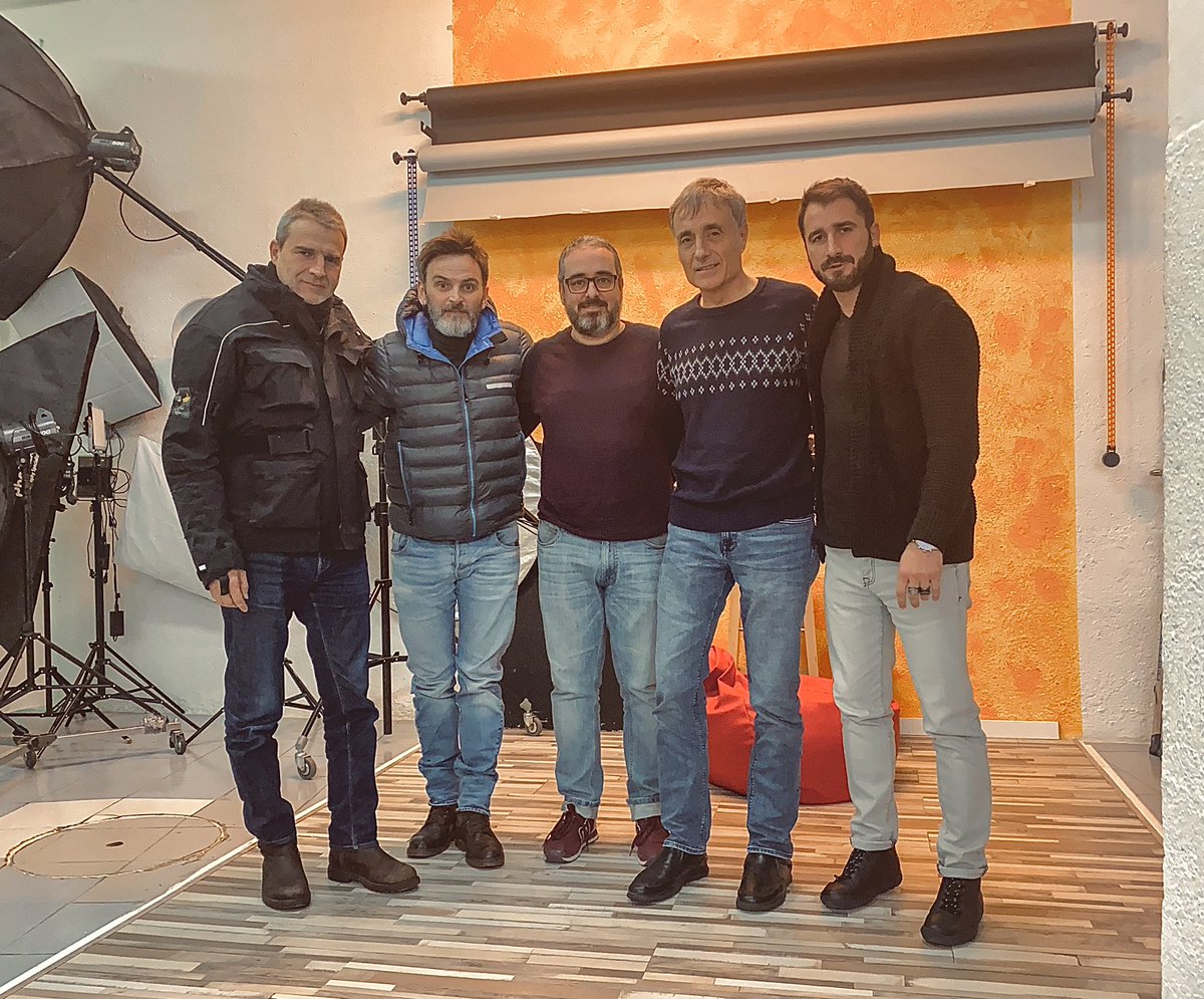 danielemoncho's tweet photo. @fertejerom, #albertosanjuan, @Salvador_actor y @JCarmonaHidalgo, cuantas alegrías me estáis dando!!!

#ultimasvoluntadespelicula #cinemadeinmurcia #cine #cineespañol @biopicfilms @GrupoMaskeline @rtve @regiondemurcia https://t.co/2RAqCJdypY