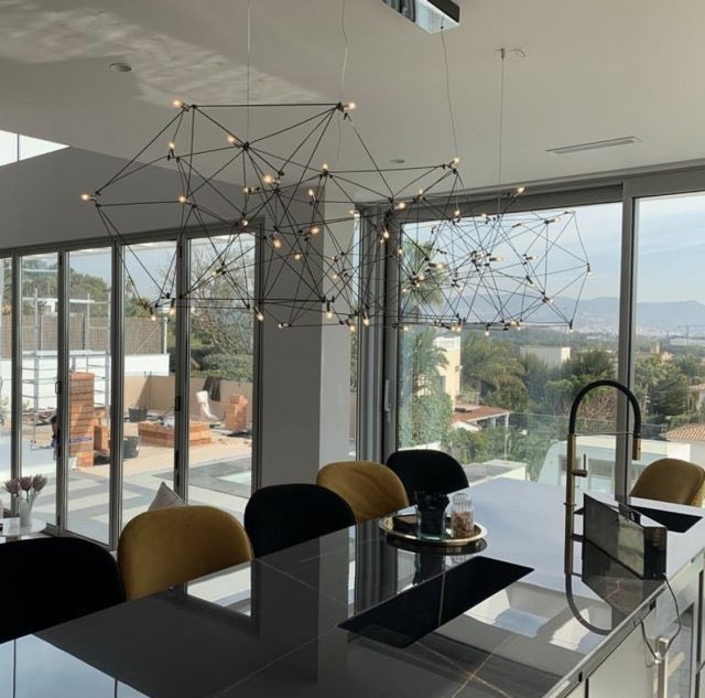 Lightingspire's tweet photo. 🏗𝙋𝙍𝙊𝙅𝙀𝘾𝙏

💡Universe

💼@QuasarHolland

🏡Contemporary Villa

📍Barcelona

ℹ️Through @quasarholland we were able to produce customised fixtures to fit the client’s individual needs

📧will@lightingspiration.com for all enquiries/orders

#Lightingspiration #Quasar #Project https://t.co/Y8gmyb00JL