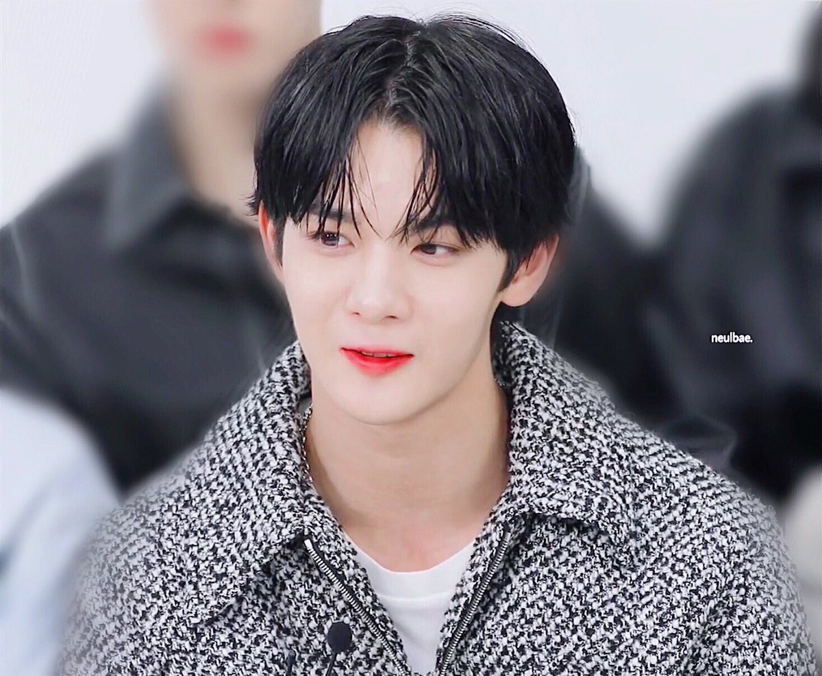 neulbae0's tweet photo. #배진영 #CIX https://t.co/9w0UMBAoce