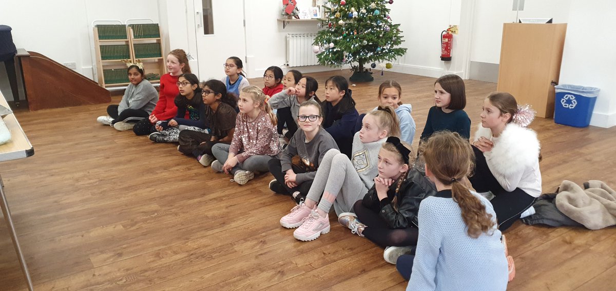 Tormead_JS's tweet photo. Thank you to the amazing @genie_lab for a brilliant Science workshop this afternoon - the girls had so much fun learning about chemical reactions, from the very cold to the super hot! #TormeadTogether #TormeadPrep #prepscience #girlsinSTEM https://t.co/mCc9mnZS7e