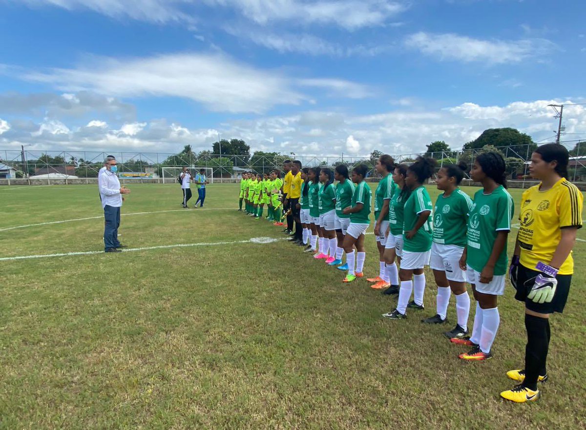 ComisionadoPaz's tweet photo. #AEstaHora en #Cáceres, #Cauca | Iniciamos el primer partido de la jornada - Olimpiadas Paz con Legalidad con Enfoque de Género Bajo Cauca 2021. Modalidad: ⚽️ Fútbol, en competencia mujeres de los municipios #ElBagre y #Tarazá. A través del deporte construimos #PazConLegalidad https://t.co/yGln1iyjm7