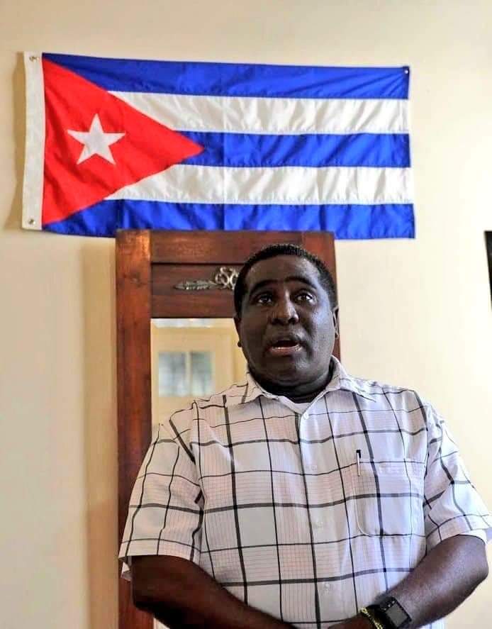 madrazolunacir's tweet photo. El #lidersindical @ivanlibre este martes ha sido acusado por #DSE de un delito de #mercenarismo asociado al #11JCuba. Intentan llevarlo de nuevo a prision @CRDLatin @raceandequality @CIDH @CubaAdn @go_tamayo @MLegislativoCU @YaxysCires @CubaTransicion @integracioncir https://t.co/aQ7H9UcuyA