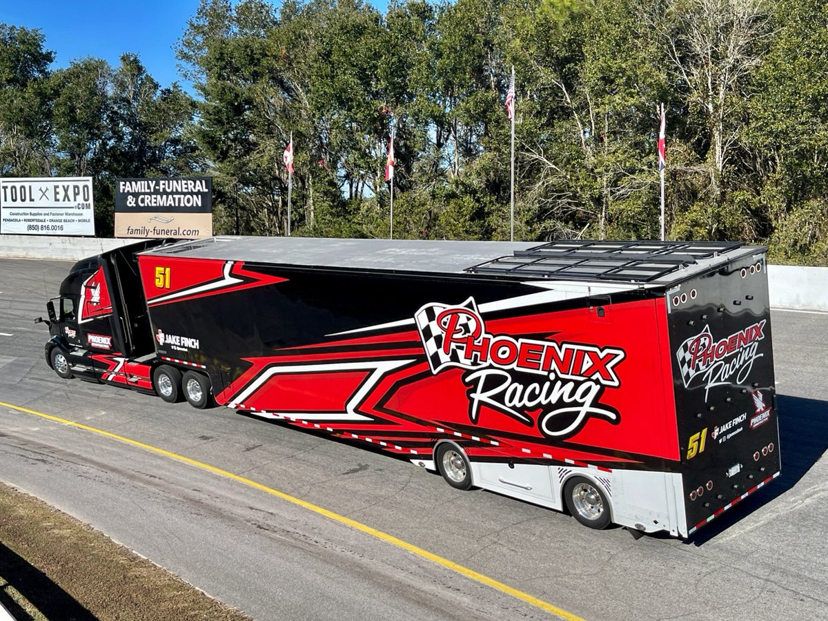 Oh hey there <a href="/jamessfinch/">Jake Finch🏁</a> 👋 

<a href="/5FlagsSpeedway/">5 Flags Speedway</a> | #SnowballDerby