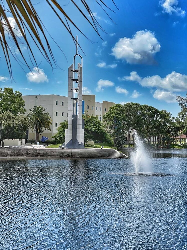 KeiserUFlagship's tweet photo. A clear and sunny start to the last month of the year ☀️
.
.
#Campus #KeiserUFlagship #JoinKU #KUSeahawks #KeiserU #SeahawkNation #WestPalmBeach #SouthFlorida #Florida #December #December1st https://t.co/D1nkrniQdO