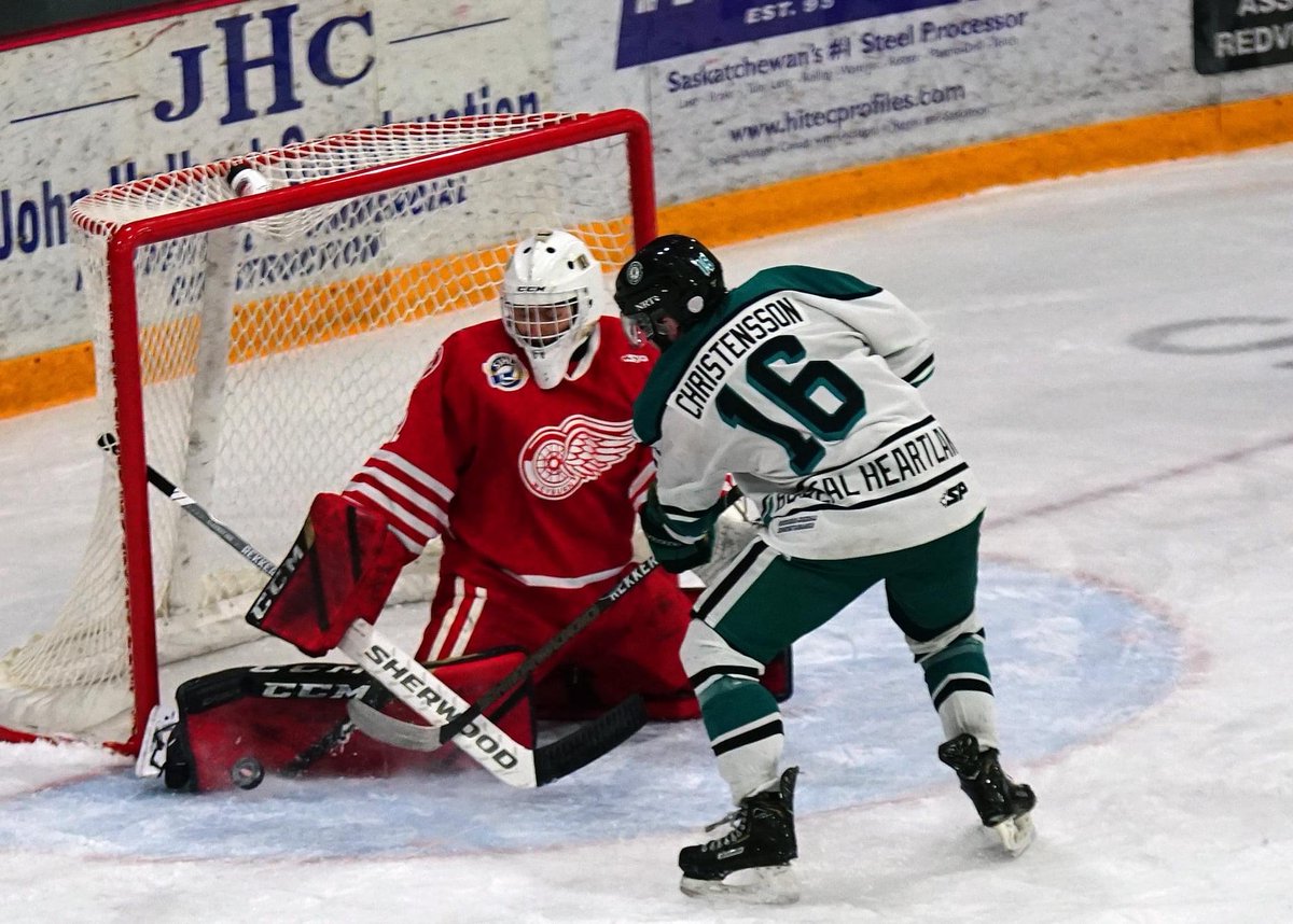 Weyburn RED WINGS - SJHL tweet media
