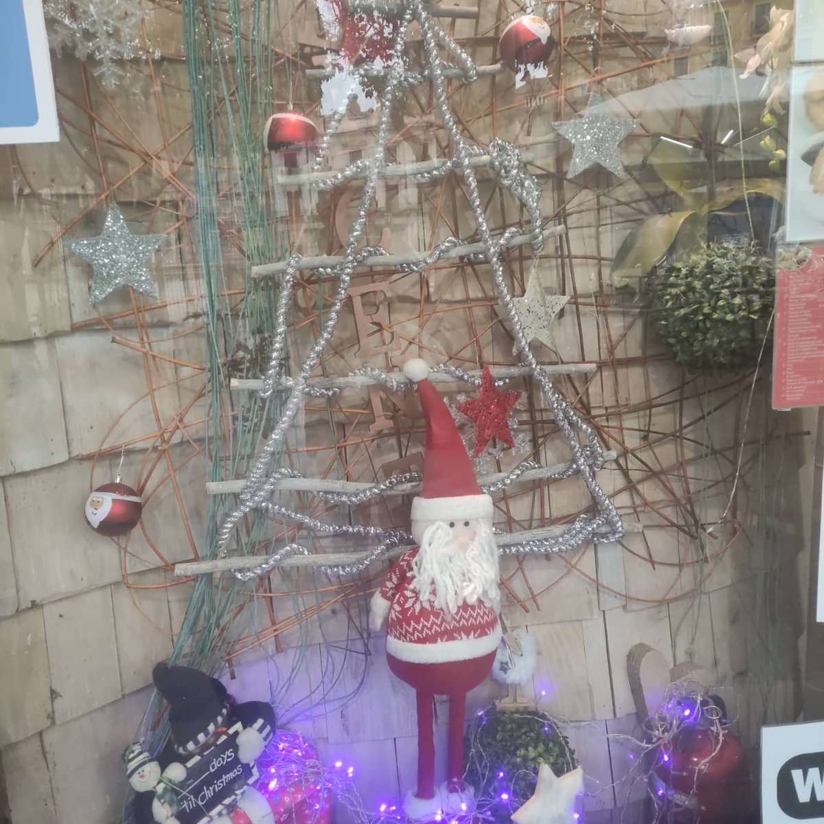 ElCentro16's tweet photo. #Burgos #plazamayor #Navidad https://t.co/PW70YOKo5r