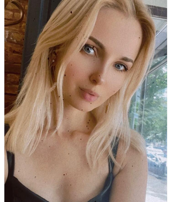 AngelMiller’s pics and videos