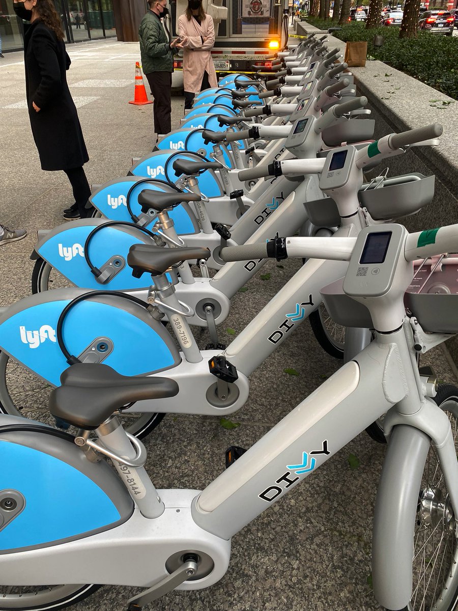 Josh Ellis tweet media