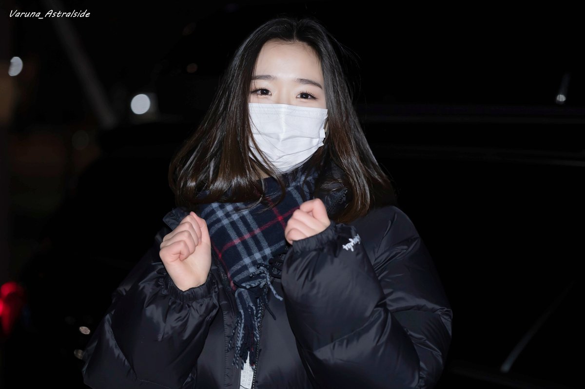 varunadx's tweet photo. 211201 채연

#채연 #김채연

잘 지내는것 같아서 다행이에요.
오랜만에 봐서 좋았어요.
항상 응원하고 있어요. https://t.co/xAsir8w5QS