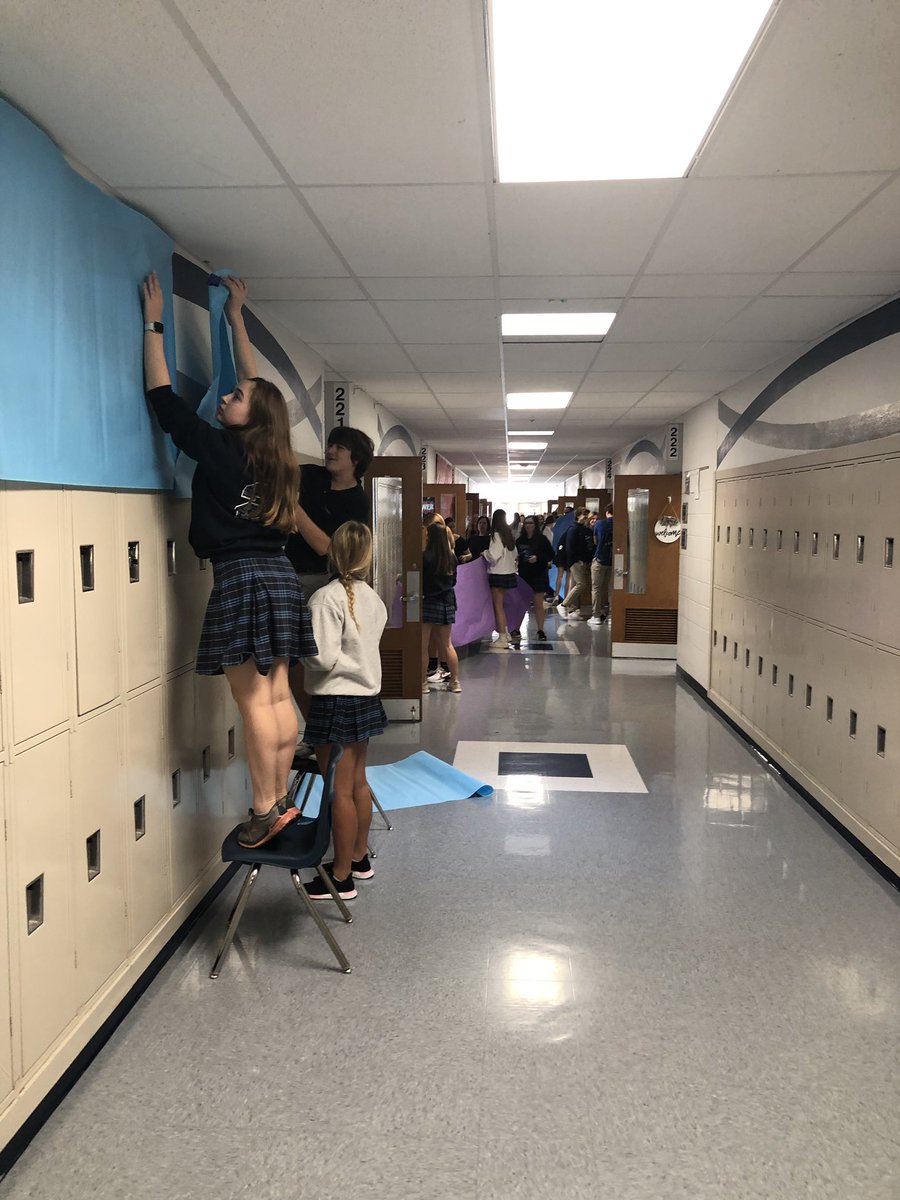 It’s beginning to look a lot like Christmas!
#favoritetimeofyear #sixhousesonehome