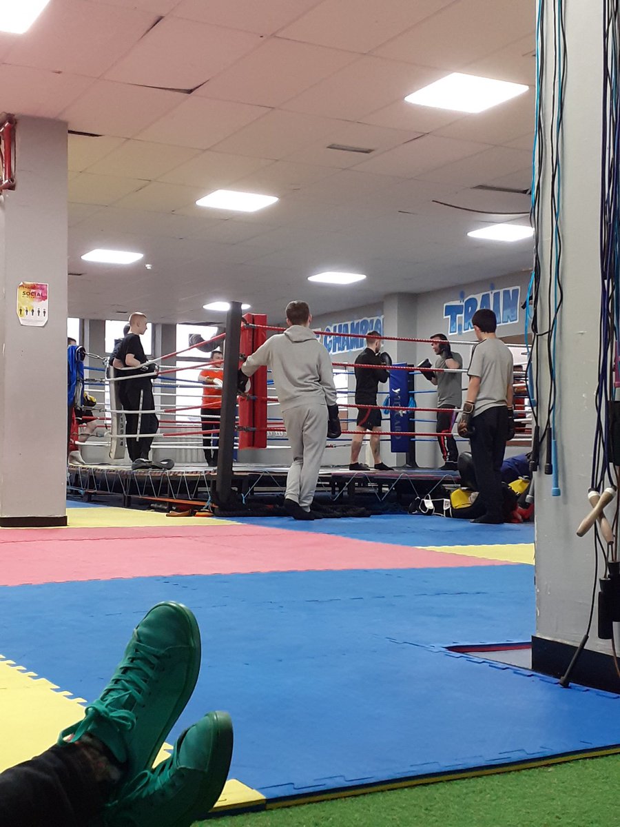 Street League Greater Glasgow (@slcentralregion) on Twitter photo Big shout out to <a href="/RivalsGym/">Rivals Gym</a> who put our participants through their paces today.
#mma #kickboxing #fitness #sport Big shout out to <a href="/RivalsGym/">Rivals Gym</a> who put our participants through their paces today.
#mma #kickboxing #fitness #sport