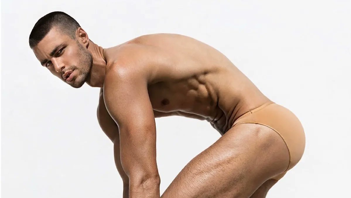 socialitelife's tweet photo. Did you miss #MaleModelMonday? We have photos of 

@KyleKleiboeker
#LukeAllen
@mavericksmanner
#DarnellEdwards
@florian_macek
#StefanPollmann
@ChristianHogue_
@L_Bernardiny
#DelaneyOrtiz
@pedrosoltz

See the pics: https://t.co/kRb7FGePUg https://t.co/ErrYt4Kk9v