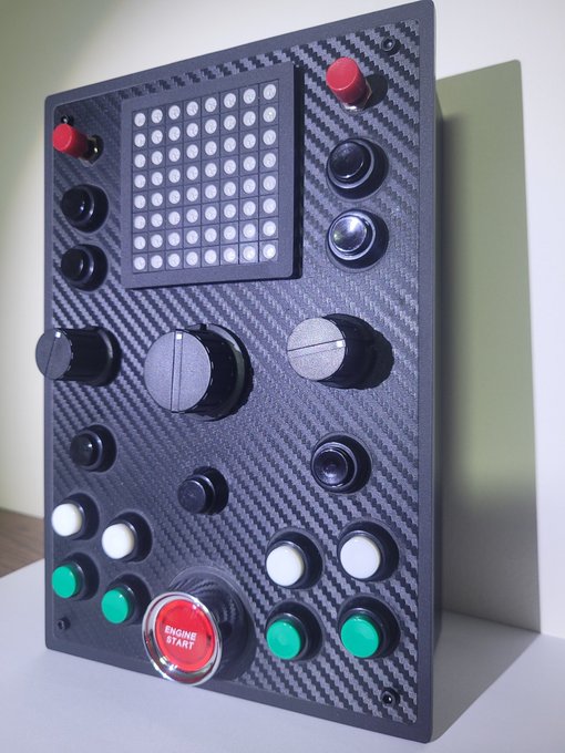 ThompsonWilde's tweet photo. Fancy winning some gear for your rig? 

Saturday December 11th I will be giving away this awesome iRacing Flag Button Box by @SkullSimgear! Everyone who joins the hosted races is entered to win!

More details and how to enter can be found on my discord: https://t.co/ok7b86dCyq https://t.co/ivkz8NHTBn
