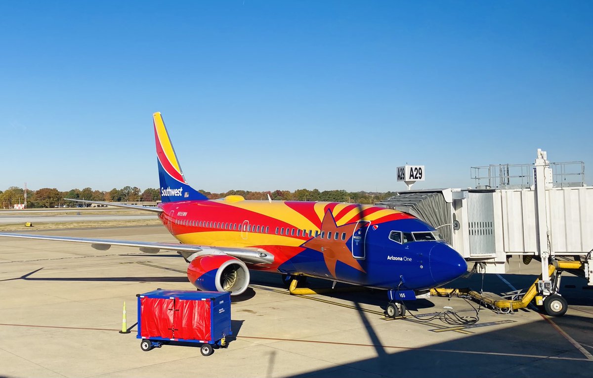rafi602's tweet photo. My ride back to PHX a couple of weeks ago from MEM. #arizonaone https://t.co/bd7ftfJAzA