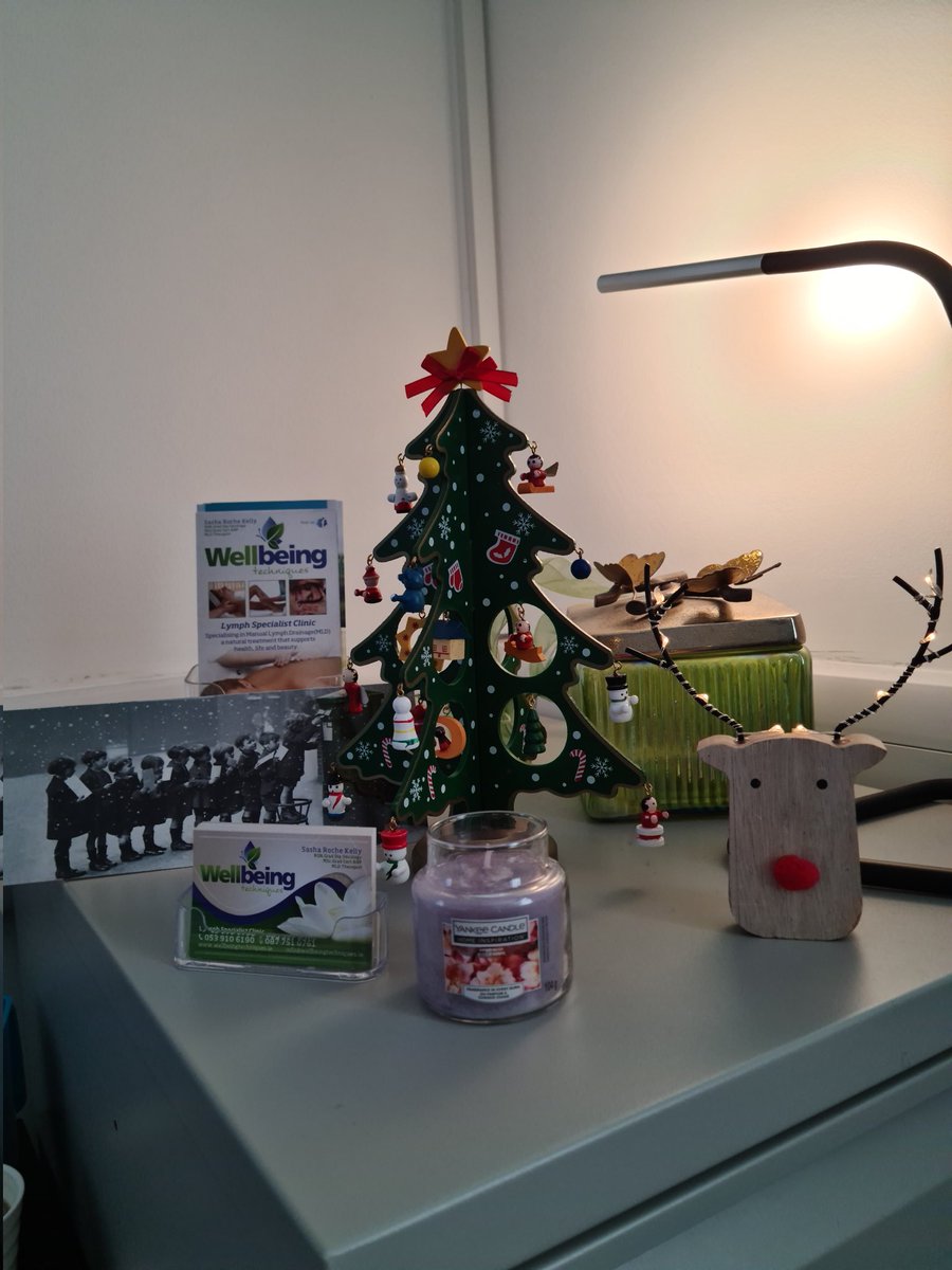 WellbeingWex's tweet photo. Getting in the festive mood in the office. 
Christmas is coming 🎅🎁🎄 
#christmas2021 #decoration #christmaslights #christmasiscoming #christmastree #timewithfamily #timewithfriends #giftideas #giftvouchers #lymphaticdrainage #Wexford #newross https://t.co/ihn5Avq2Oy