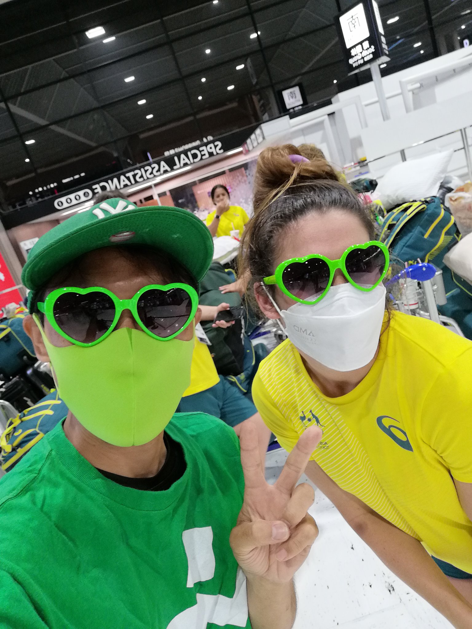 Foretto Pistacchio オーストラリア7s優勝おめでとう 私はドバイ7sに行きたかった 東京オリンピック で彼女たちに会いました ユニフォームありがとう Expoaus Aussiepark Dubai7s Rugbyworldcup27 Weareaustralia Ausatexpo T Co
