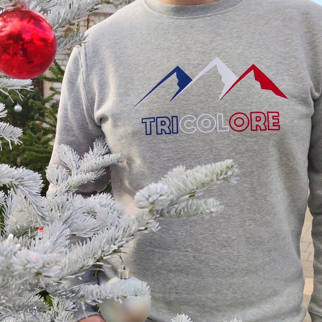 🚨 Dernier soir pour commander votre sweat <a href="/ref_store_/">ref_store</a> et être sûr de le recevoir avant Noël 🎄
⠀
🌿 Produit en coton bio, imprimé en France et fabriqué à la demande
⠀
Pour faire vos cadeaux ➡️ ref-store.fr