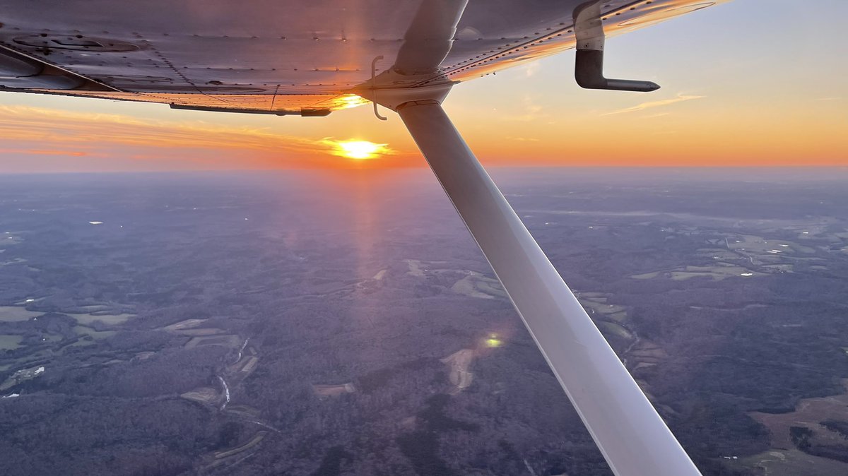 As the sun sets on the first 80 years of CAP, I’m looking forward to being a part of the next! #CAPis80 #GoFlyCAP #WingViewWednesday #c182 #sunset