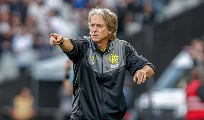 fladopovo's tweet photo. Ontem saiu uma notícia da possível volta do Pablo Marí, hoje a saudade do Gerson e a volta do Jorge Jesus, tão querendo me deixar maluco https://t.co/WL5beW2OG3