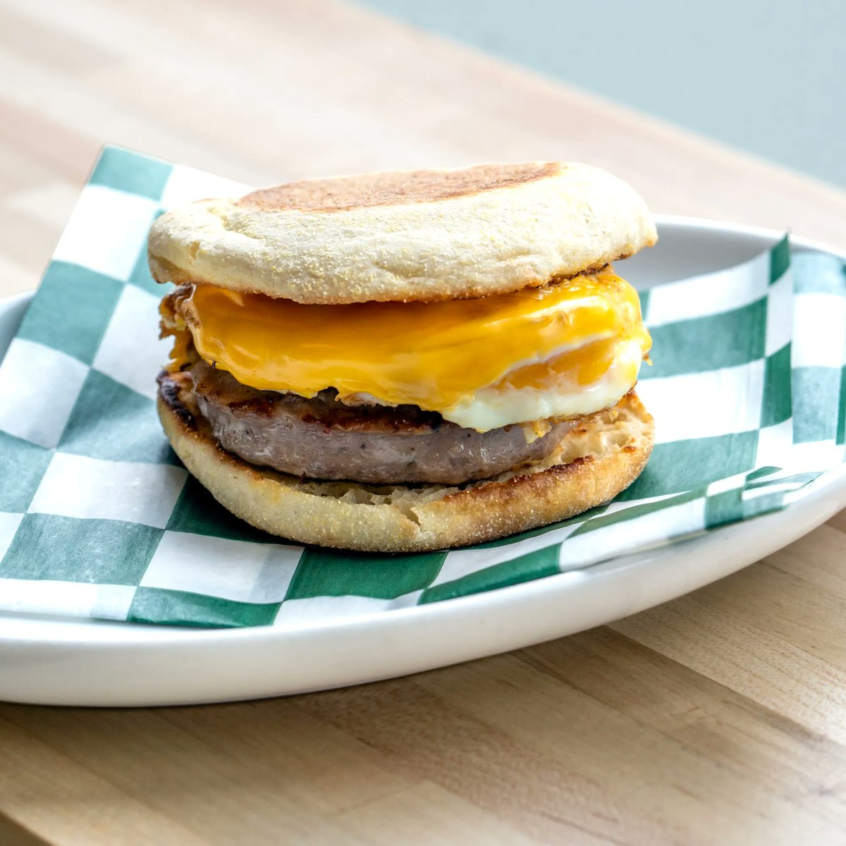 CapFitMadison's tweet image. Join us for a FREE breakfast on Thursday!⠀
In part of Member Appreciation Week, members get FREE breakfast on Thursday At Good News Cafe. ⠀
Show your Capfit key card for one free breakfast sandwich and coffee, 1 per member from 7am to 11am at Good News Ice Cream 117 King st.