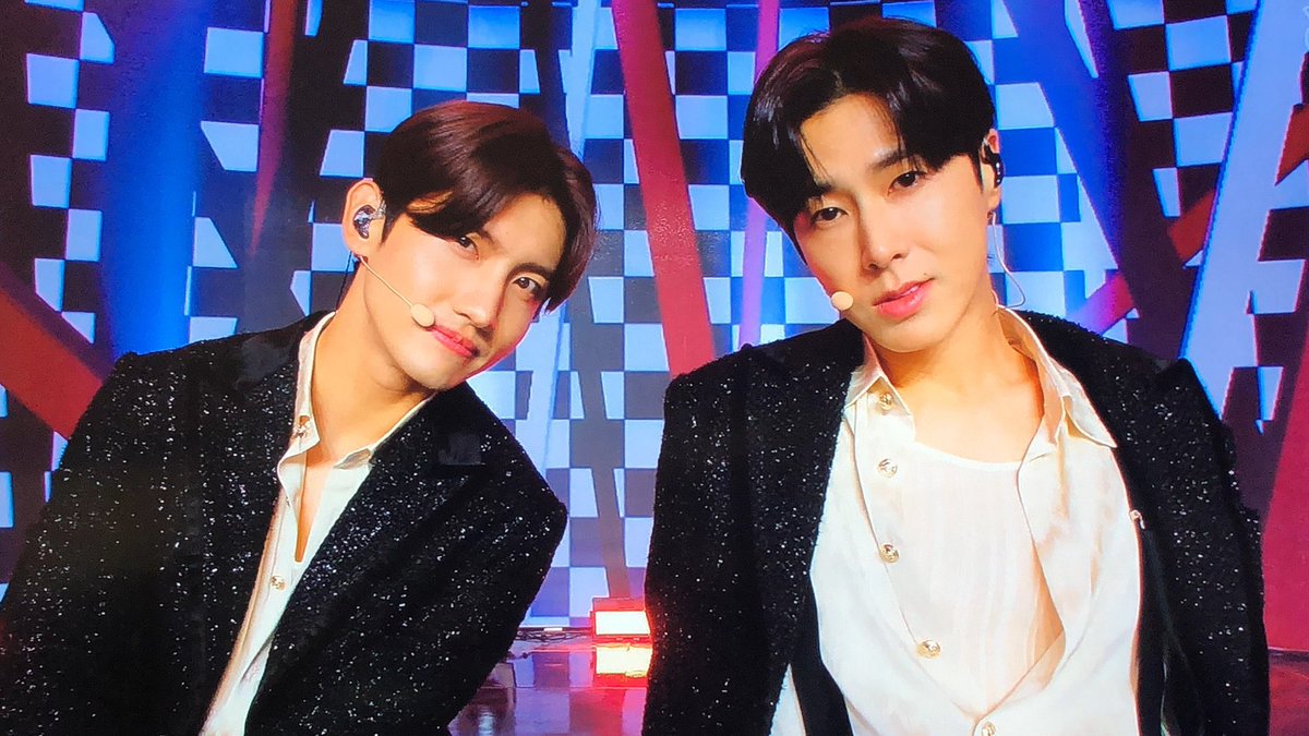 Tvxq_0218_Max's tweet image. 魔法が解けない😆

#東方神起
#SURISURI
#FNS歌謡祭2021