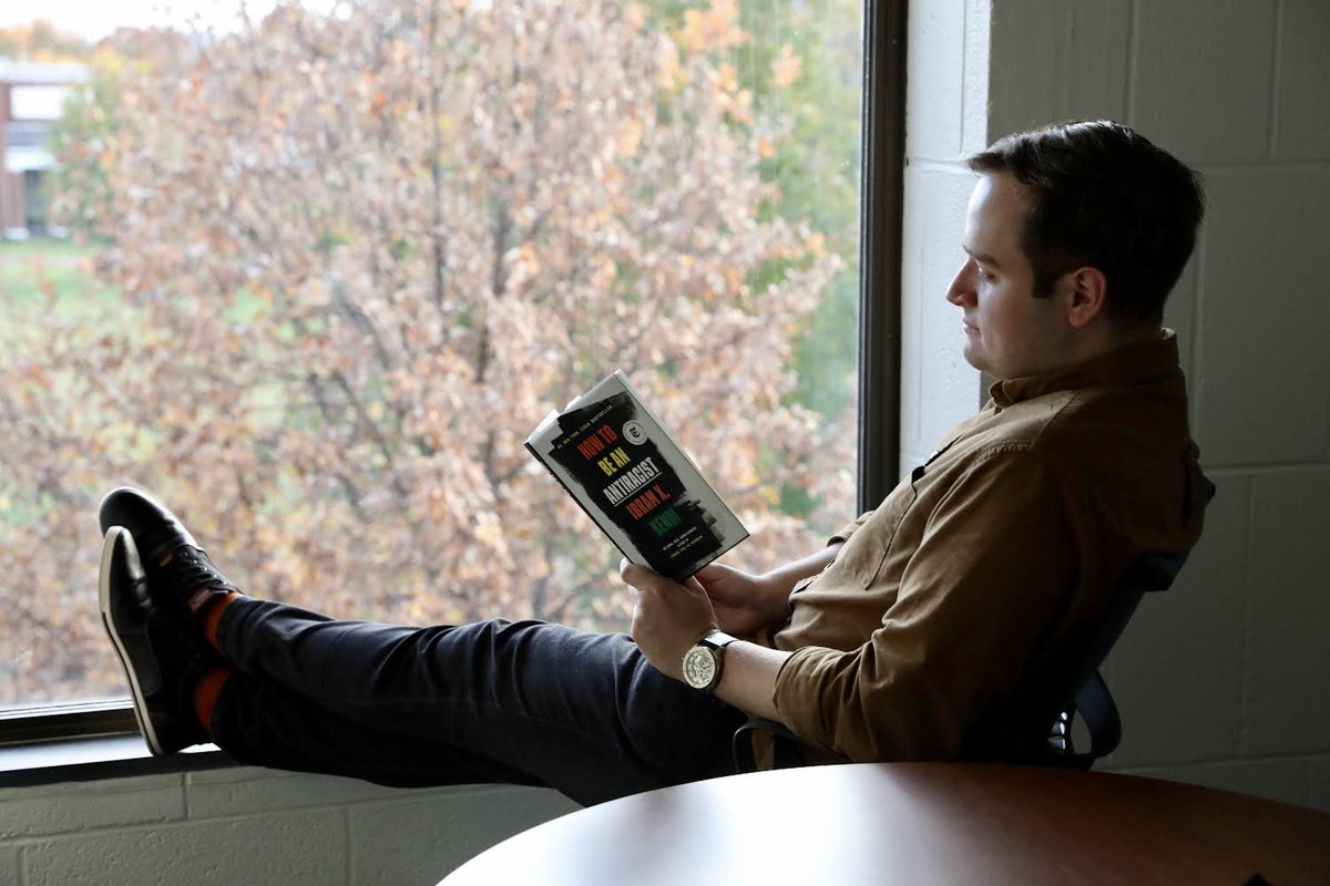 Excited for the conversation between <a href="/DrIbram/">Dr İbrahim Fatih DOĞAN</a> &amp; <a href="/DR_KMP/">Dr Keshia Pollack Porter</a> about "How to be an Antiracist: Transforming the Ivory Tower" this Friday during #Horizons2021, a FREE career &amp; professional development virtual conference centered around DEI. Register here today: whova.com/web/horiz_2021…