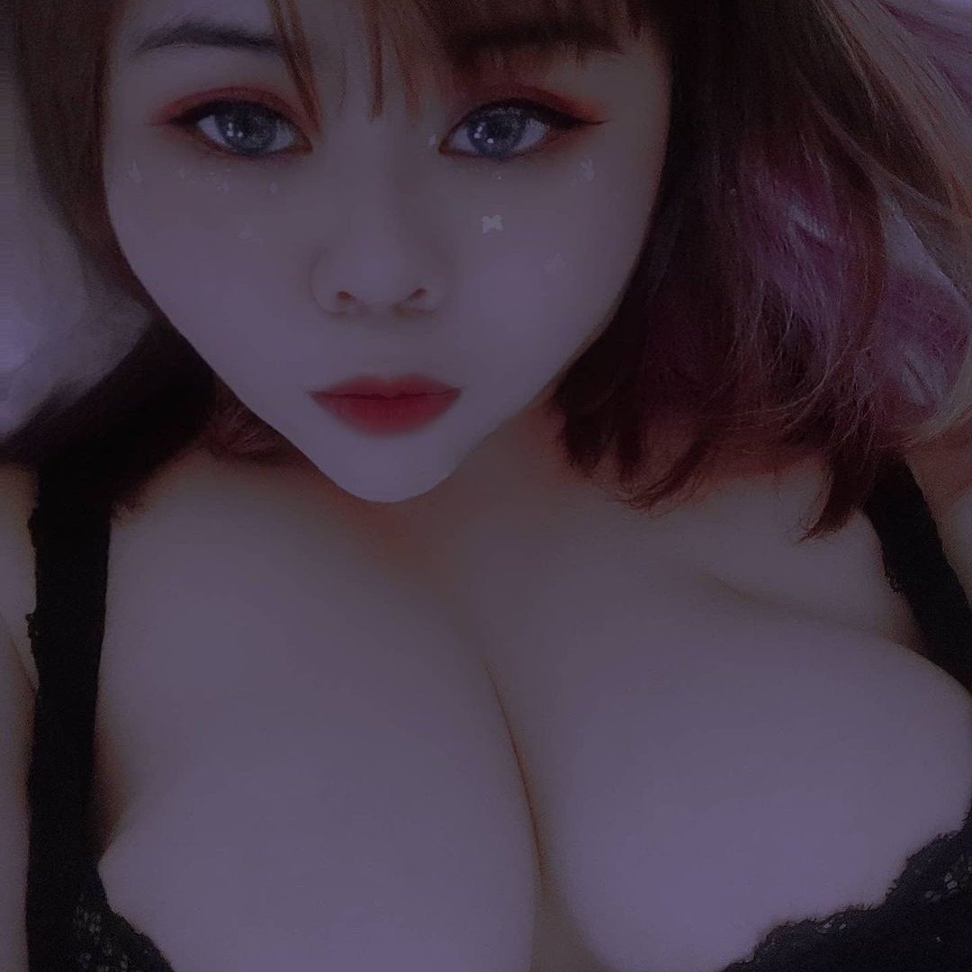 AliceQueen1994's tweet photo. #新头像 https://t.co/QHB7dJlxGi