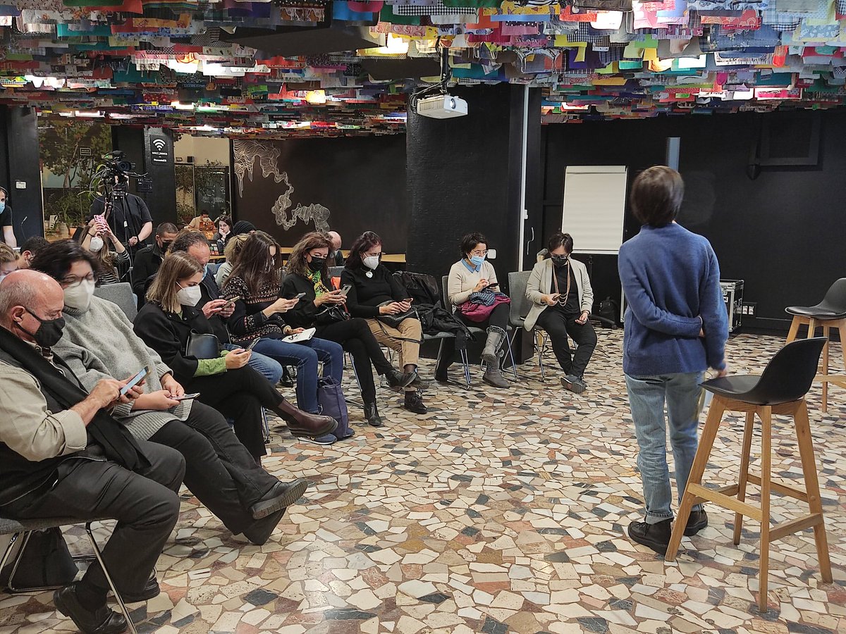 ImpactHubMAD's tweet photo. Empezamos el último encuentro #UrbanThinking de @DCNMadrid sobre Ciudad Inclusiva. Dinámicas grupales, reflexiones y debate sobre la inclusión en cuanto a género, infancia y accesibilidad total. Tendremos a 3 expertas que nos darán su perspectiva..¡Comenzamos! https://t.co/a47zqqFN69