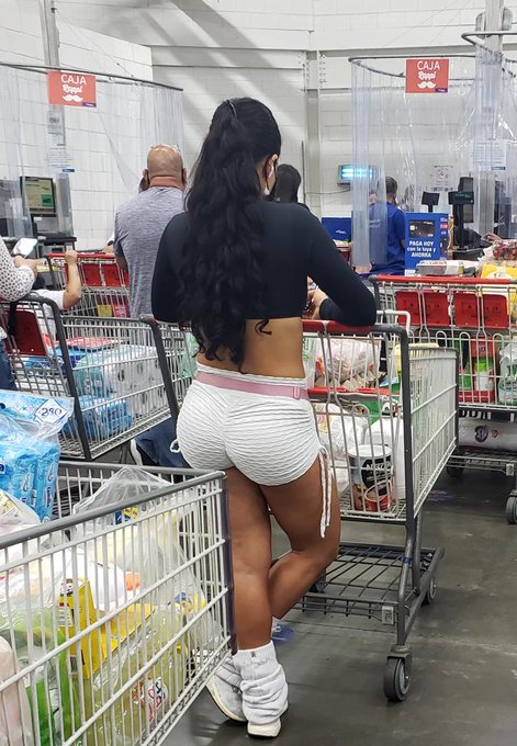 In line at the grocery store, - for some reason I'm thinking I should go to the gym more. https://t.<a href="/tag/chaturbate"class="tags"><span>#chaturbate</span></a><a href="/tag/stripchat"class="tags"><span>#stripchat</span></a>