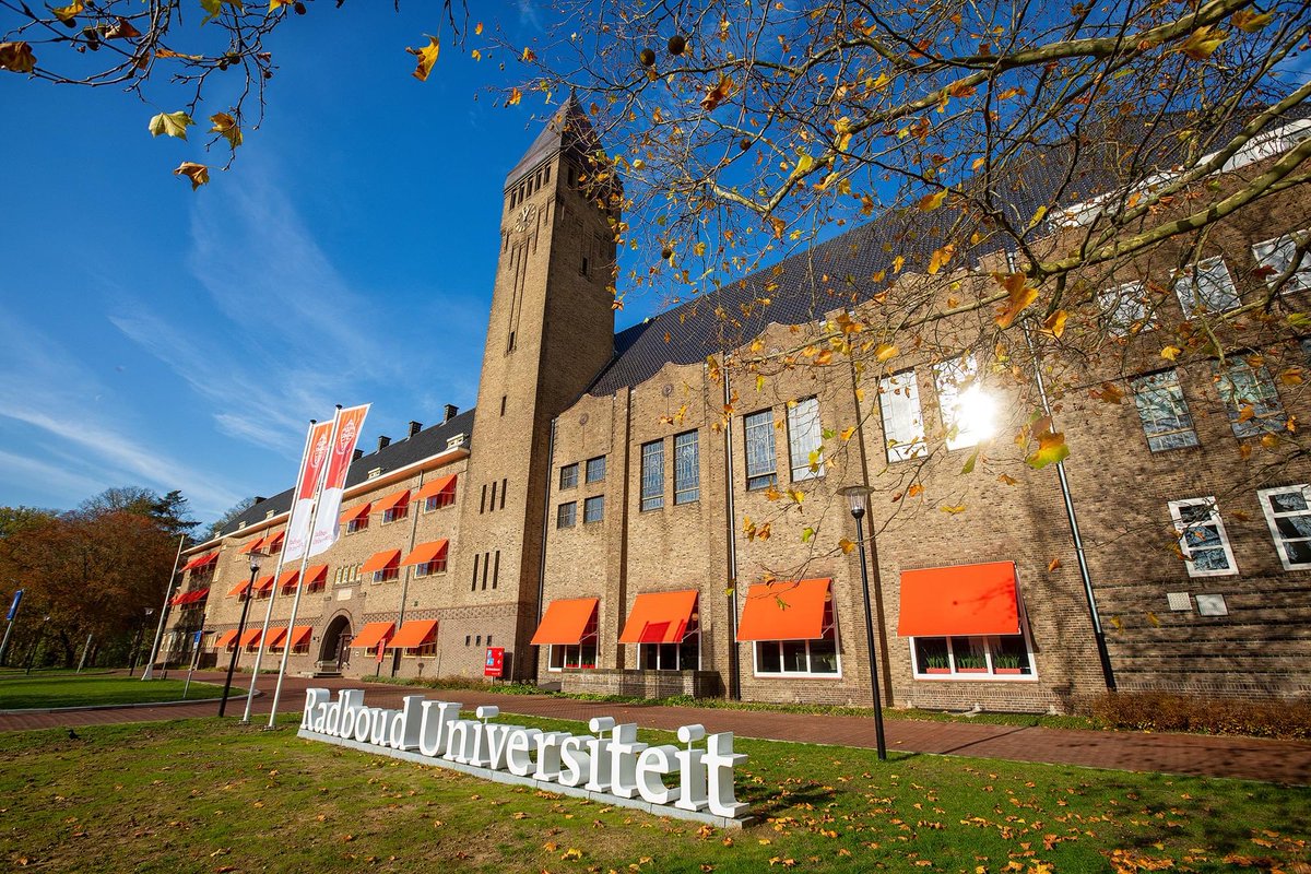 HenkvanHoutum's tweet photo. We are hiring. Pleased to announce that we are looking for an Assistant Professor of Geography of Conflicts to further expand the research and teaching in this important and timely field. #conflicts #Geography #geopolitics @RadboudFdM @Radboud_Uni @NCBR_RU https://t.co/eUaDXcGRXg https://t.co/EeIsG31yad