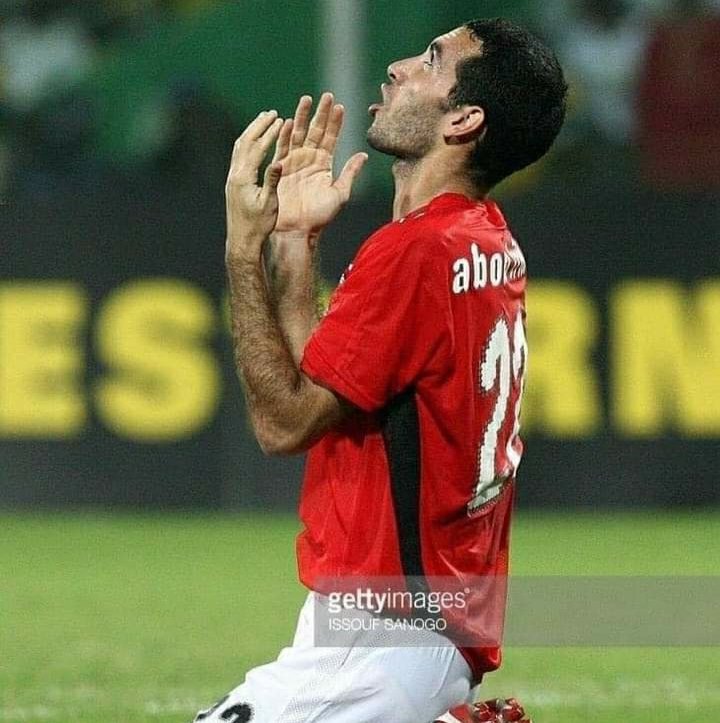 خاب ظنكم ورب الكعبه ، وخابت مساعيكم لترويعه لكي يتراجع عن كلمه الحق ،عهدناه رجلاً لايخشي في الحق لومه لائم ❤ 
#we_support_abotreka