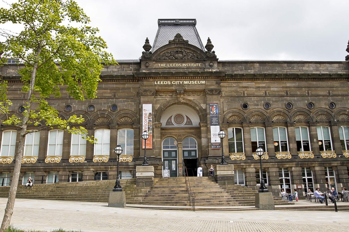LeedsCivicTrust's tweet photo. Today marks 200 years since the birth of Cuthbert Brodrick! Happy Birthday Cuthbert! 🎂🎁🎈🎉
Responsible for Leeds most FABULOUS buildings, he designed … Leeds Corn Exchange, Leeds Town Hall, The Mechanics' Institute, (later Civic Theatre and now Leeds City Museum 😍 https://t.co/Cf6JB1qMNr