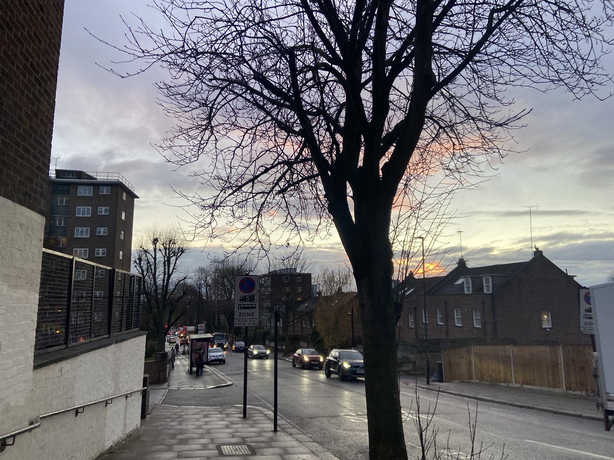 TormeyMike's tweet photo. Believe it or not, I’ve never walked a @SlowWaysUK route with an end where I live before! Like, I never walked a Southampton route, but today I walked #Kilham from Hampstead Heath back home to Kilburn and it was a really lovely walk! Happy to give it its third snail, too ✅🐌😁 https://t.co/TMYkzkG9CT