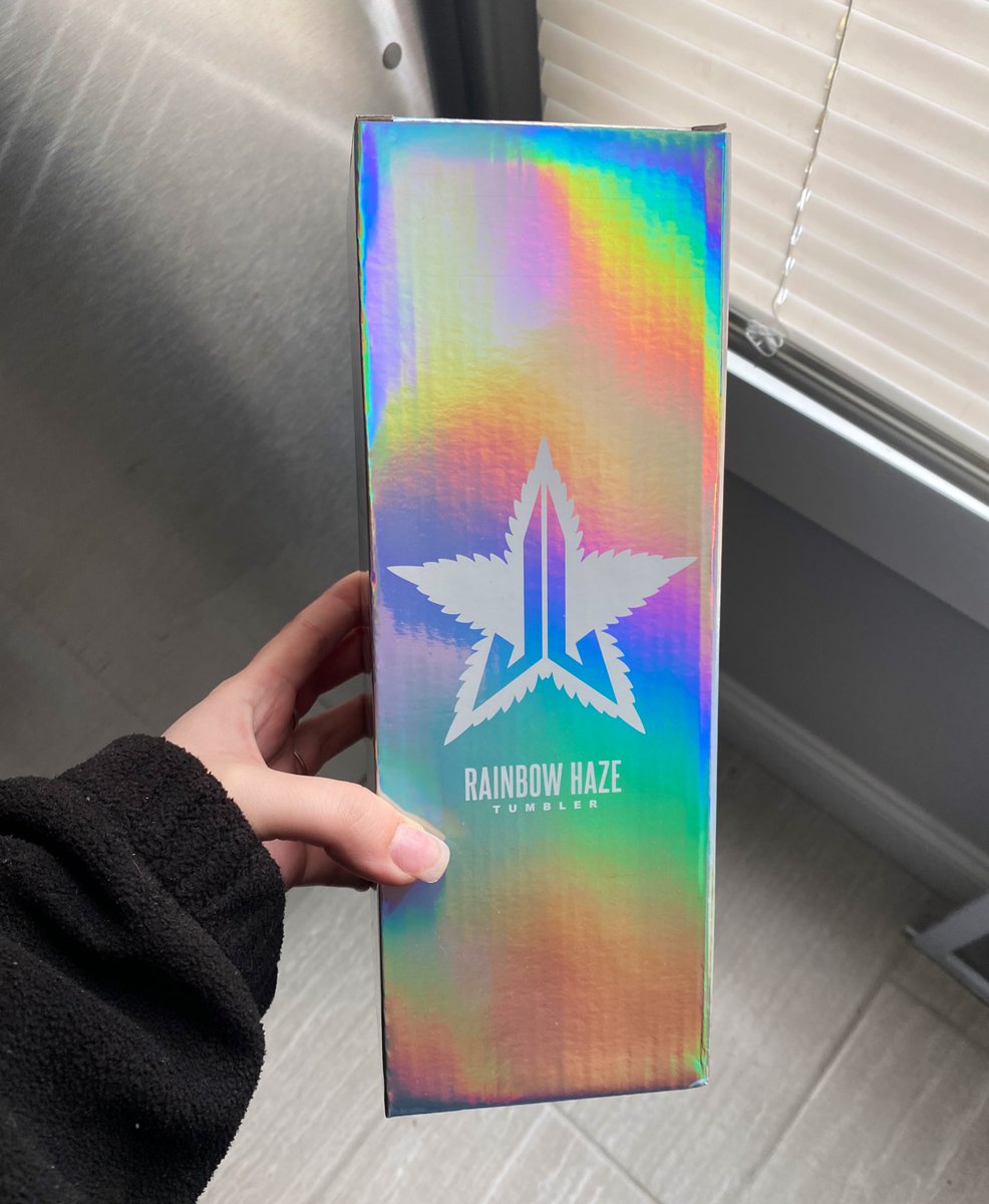 KYkat2016's tweet photo. LOVE LOVE LOVE my new tumbler 🥰❤️‍🔥🤤

@JeffreeStar #jeffreestar https://t.co/Yf7V5fE4kP