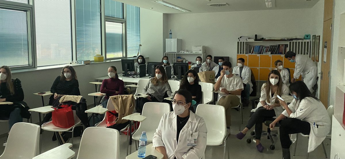 TuboHuca's tweet photo. Aforo completo en quirófano y sala hoy en la #esofaguectomía MI del #curso de R4-R5 de la #AEC 😃@TuboHuca @HUCA_Asturias @astursalud @EstrellaTurien1 @LOURDESsanz11 @JlRodicio @mmorenogijon @Sandra_S_N @raqueluria1 @elisaconsaiz @aecformacion @AEC_CEG https://t.co/LzG3dKHP7L