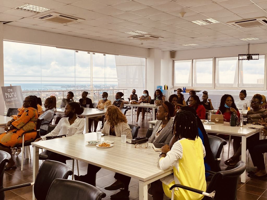 nasrah_02's tweet photo. Please follow their pages and stay tuned for the next session.
Ladies, you don’t want to miss this!!! https://t.co/XNGISdfSTT