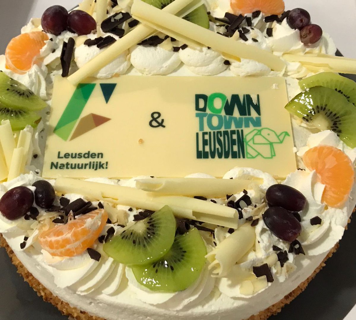 Mooie mijlpaal. Tourist Information Leusden en #DownTownLeusden (werk voor jongeren met beperking) slaan de handen ineen. #inclusiefleusden downtownleusden.nl <a href="/petervbreugel/">Peter van Breugel</a>
