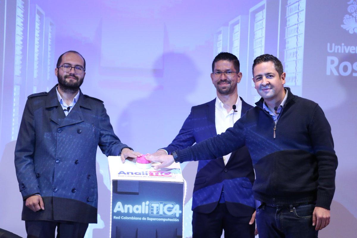 Transforma_Dig's tweet photo. #AEstaHora | @SimonOsorioJa de @Ministerio_TIC, Carlos Varela de @URosario y @jajaramillog83 de @BIOS_CO presentan a @AnaliTIC4CO la Red Colombiana de #Supercomputación, que permitirá incrementar los procesos de análisis de datos para mejorar la productividad institucional. https://t.co/HqHiZukFFN