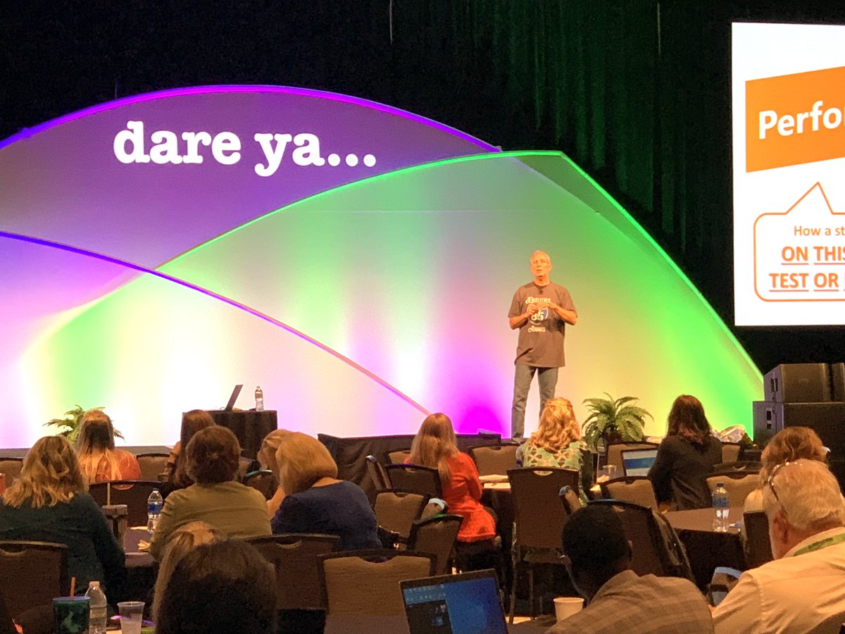 lead4ward's tweet image. John is rocking it! accountability: STAARdate december 2021. Making us wonder and think. @fessenden_john #think2021 #dareya