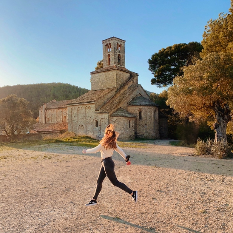 discover_must's tweet photo. Escondites mágicos en #Barcelona y alrededores 🔮
Lista por @_sincoordenadas 🔝

📌 Monasterio de Montferri
📌 Sant Ponç
📌 Monasterio Budista del Garraf
📌  La casa Vicens
📌 Mura

¿Con cuál os quedáis? 🤓

Link en Bio 📱

 #Cataluña #Barcelona #planesenbarcelona #discovermust https://t.co/iAsCIw0MeL