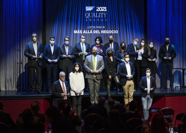 sigoalsol's tweet photo. SAP España ha hecho entrega, en un acto celebrado hoy en Madrid que supone la vuelta a la presencialidad de esta ceremonia tras la pandemia, de los SAP Quality Awards 2021, los galardones que reconocen la calidad de los proyectos de despliegue e... https://t.co/00Bj3NWbxY https://t.co/XJT5Au0Ch5