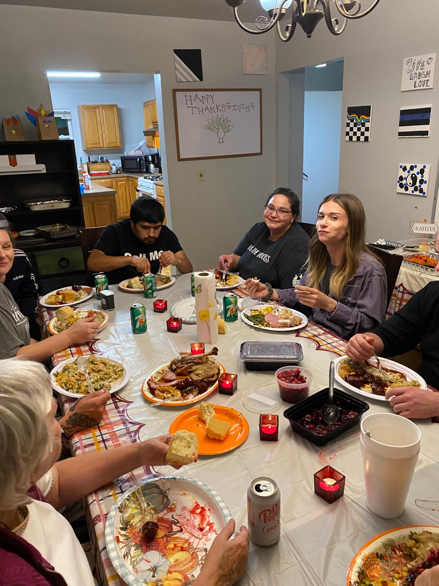 MHAOKLA's tweet photo. Walker Hall had an amazing time during its Thanksgiving party. We would like to thank Lambrusco's Deli on 41st and Peoria for donating a delicious feast for ten and our resident assistant, Sunny, for cooking all morning to supplement their donation! #WalkerHall #Thanksgiving2021 https://t.co/4F8AqZZ0B3