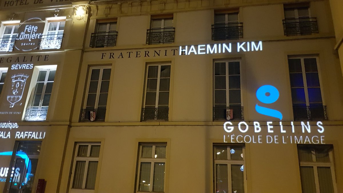 ARNAUD92320's tweet photo. Calage... Le lancement de la projection #videomaping de la #fetedeslumieres de @ville_sevres réalisée par 2c#motiondesigners de @gobelins_paris, c'est vendredi 3 décembre a 20 heures ! https://t.co/2evtWLv21t