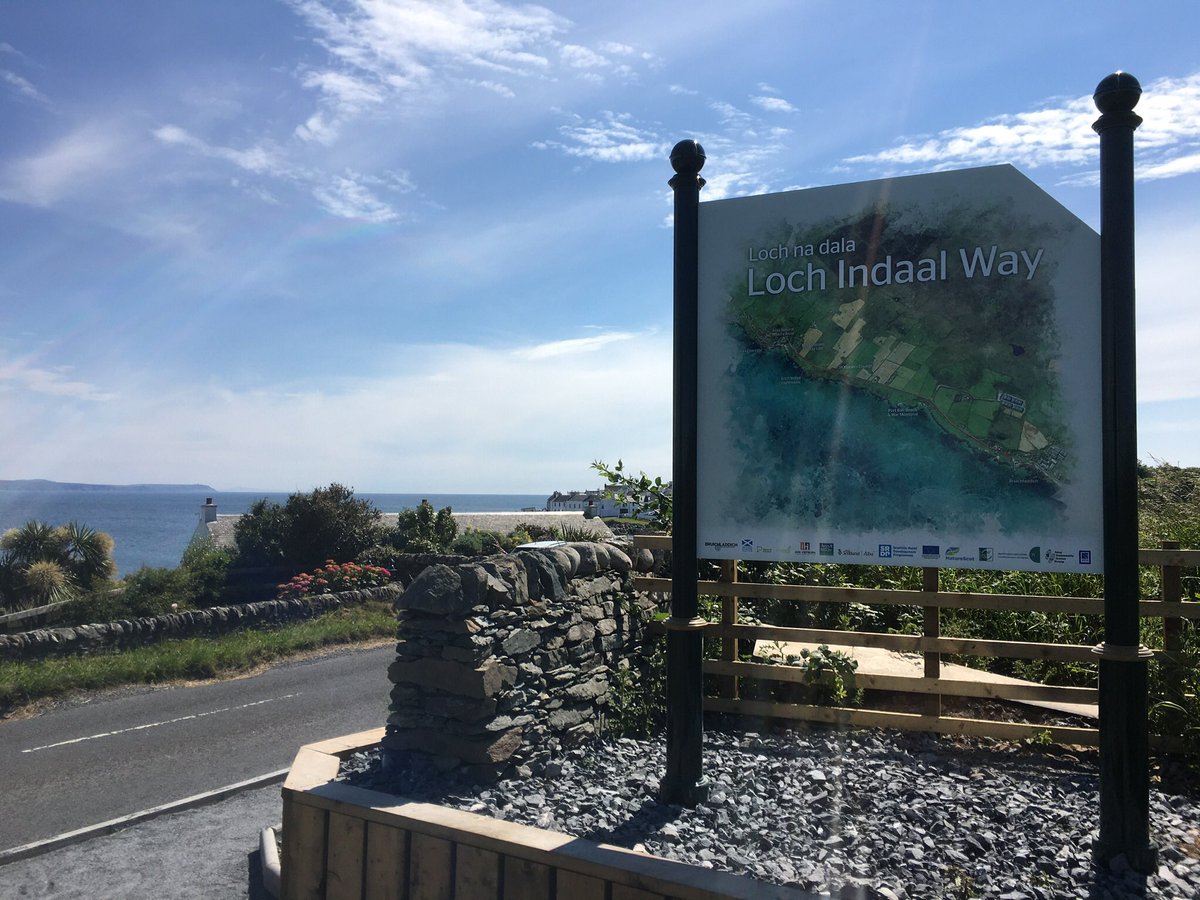 CarraigIslay's tweet photo. Carraig South is looking pretty full 😎 so we now offer you Carraig North. To help you and #Santa 🎅 our roofline is at the end of Loch Indaal Way - see you in ‘22 #PortCharlotte #Bruichladdich @VisitScotland @Argyll_IslesApp @ArgyllCruising @HighlandTrails @wildaboutargyll https://t.co/8CxvikJagD