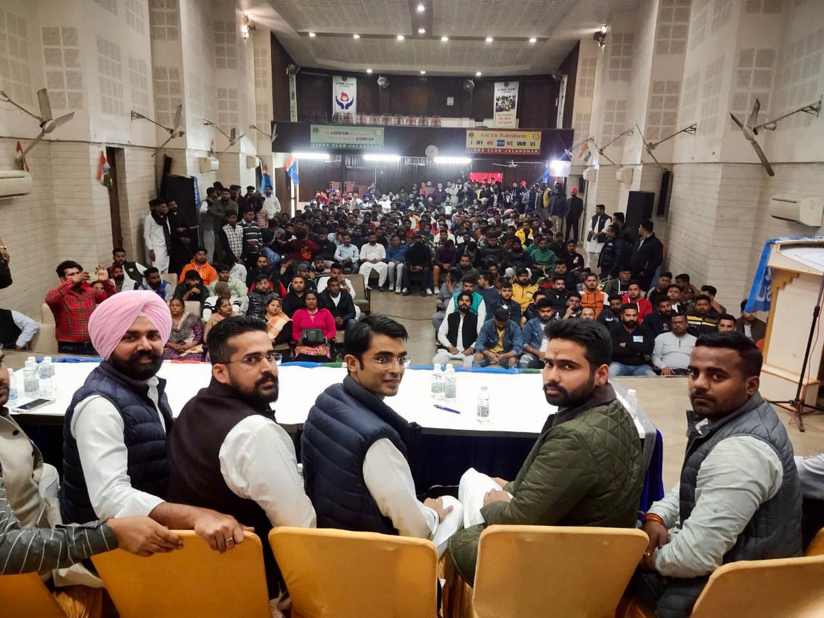 nsui's tweet image. AICC National Spokesperson @JaiveerShergill &apos;s potent words stimulated the youngsters at Jalandhar today towards making all out efforts to make our Punjab the Numero Uno state. @NSUIPunjab led by @AkshaySharmaOrg would lead the youth charge in 2022 Polls.
#Congressfor2022