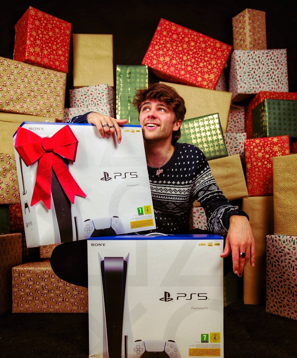 corona is kut en blok is kut, dus ik geef 2 keer een PS5 weg: youtu.be/VsBFjLvLZKc

retweet om iemand de kans op een PS5 te gunnen :)