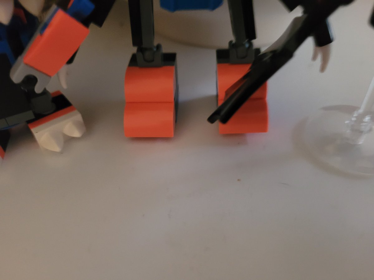 MixelMike's tweet photo. Who's ready to vibe in the night? 🎧🌃
-Mixel Mike #Lego #mixels #legomixels #vibe #night #vibeinthenight #legoseries #Mixelsgettingbacktomixing https://t.co/3egdzDAahK
