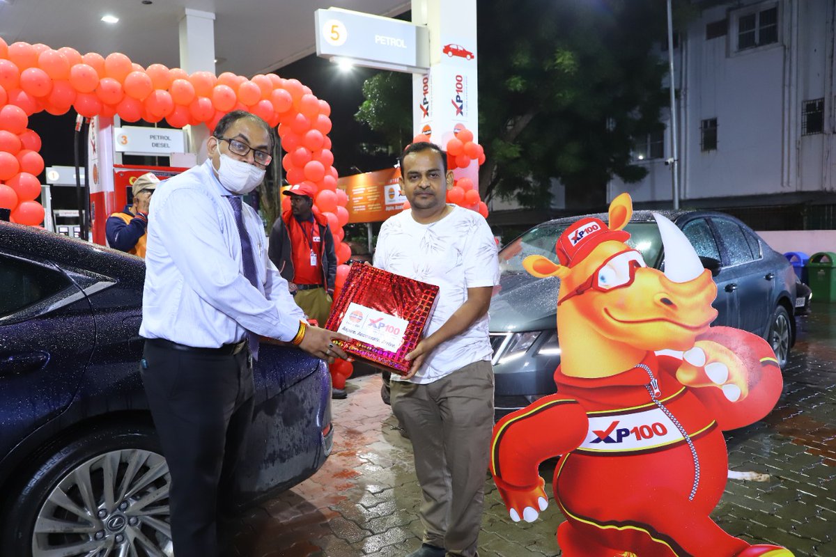 IOCL_SURAT's tweet photo. As #XP100 completed 1 year of launch, IOCians celebrated #XP100Day celebrating success of India's most premium High Octane Petrol.Rewards galore for customers. Drive in,Fuel with India's Best Petrol,get rewarded too @ChairmanIOCL @DirMktg_iocl @IndianOilcl @IOCGujarat @IOCRetail https://t.co/A7tXbKeswH