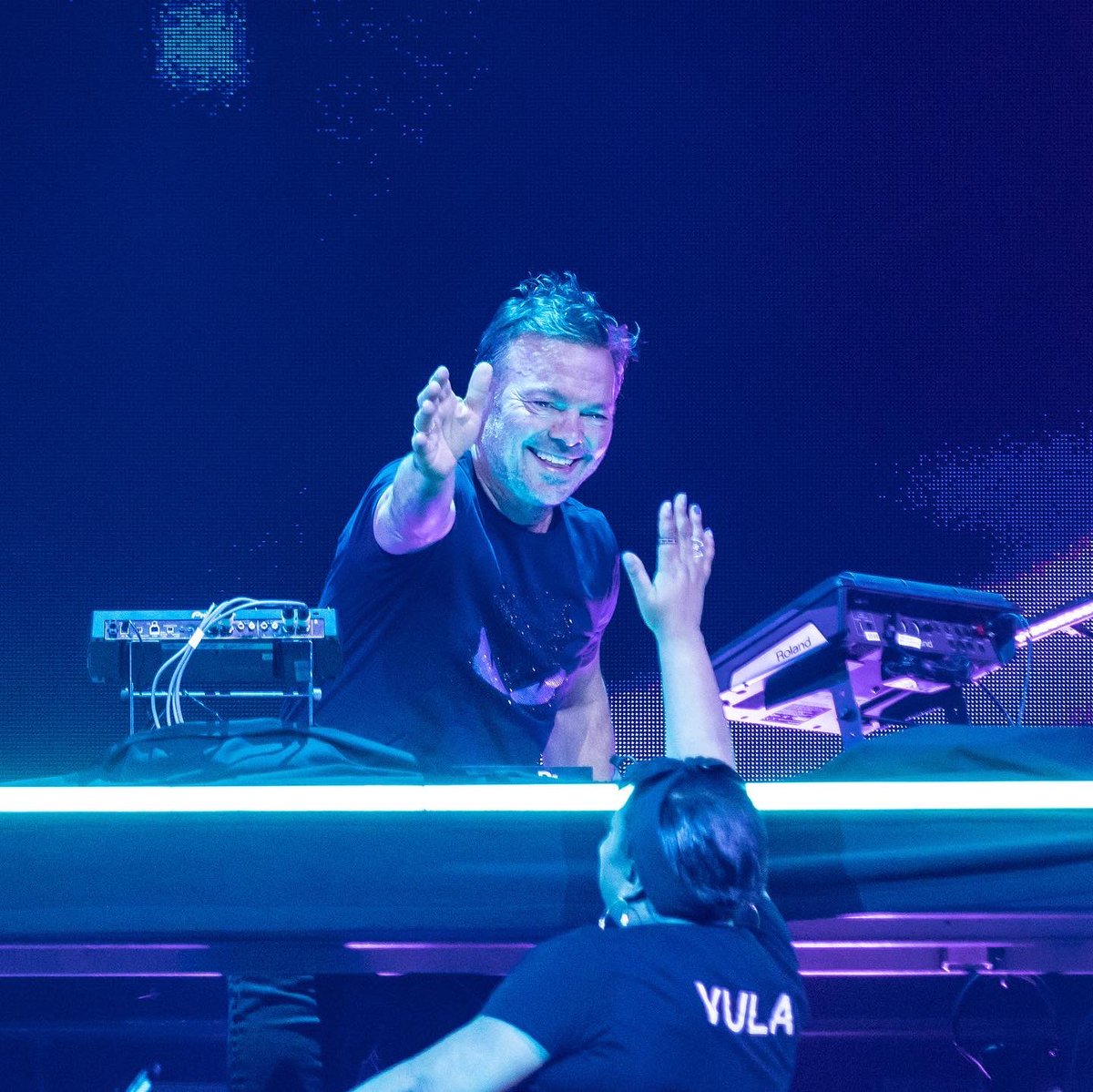petetong's tweet photo. 3 electrifying @IbizaClassics_ tour shows done, tonight we head to Brighton and then Birmingham on Thursday 💪🏻
📷 @DanReidPhoto &amp; @AshYoud https://t.co/EA88h0OPw1